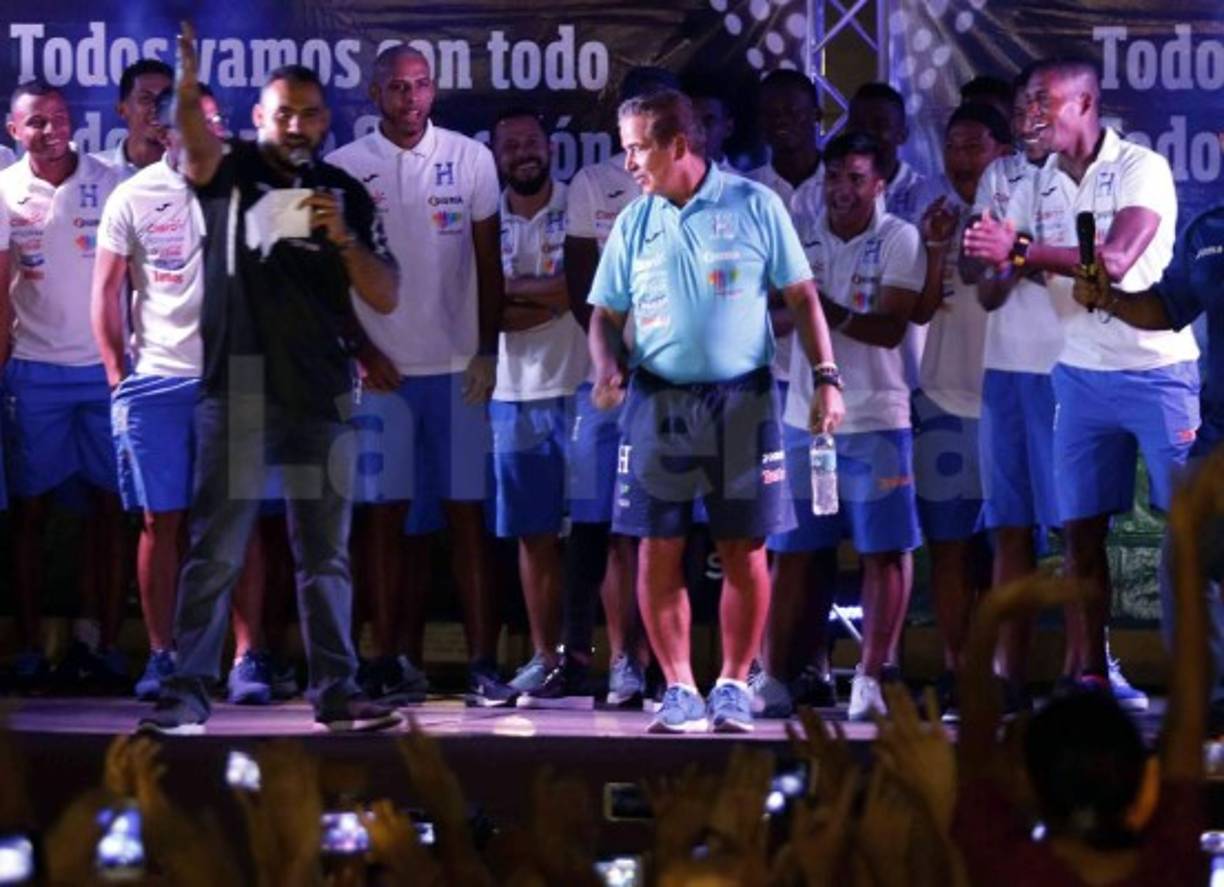 Pinto no se arrugó en el escenario y bailó punta.