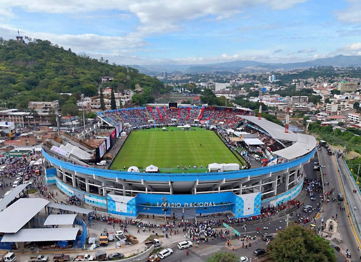 Desde hace una semana habían recibido instrucciones de la dirigencia de Libre para la entrada al Nacional. 