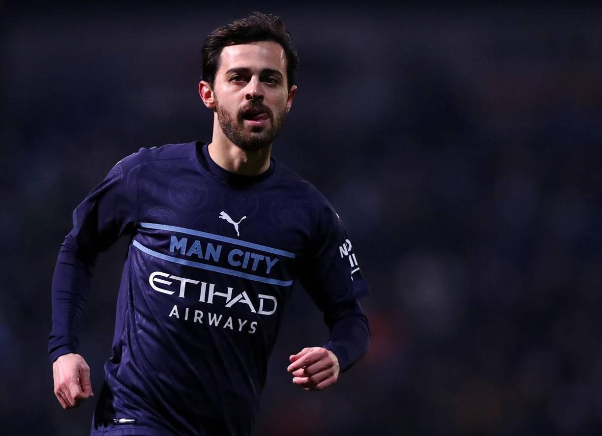 Según informa el ‘Diario AS’, el Manchester City pide 80 millones de euros a cambio del internacional portugués Bernardo Silva. El Barcelona ya sabe que ese es el precio, habrá que ver si le cuadra respecto a su situación económica.