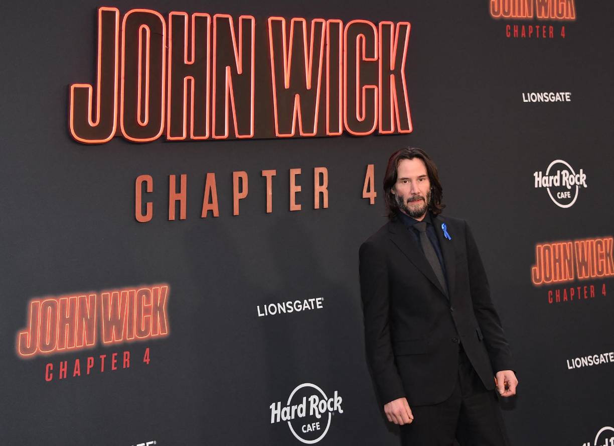 En una entrevista, Keanu Reeves dijo que pasó tres meses entrenando para las exigentes escenas de acción de ‘John Wick: Capítulo 4’. 