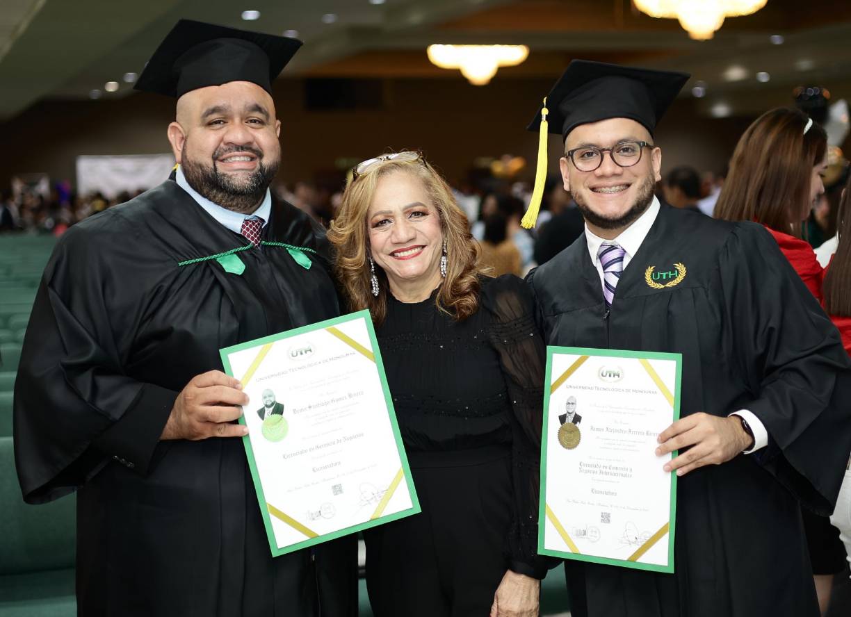 Denis, Idania y James Rivera