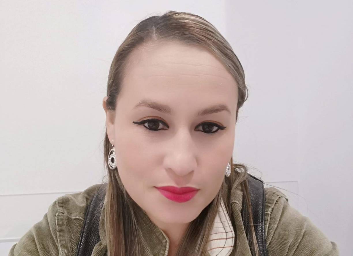 Las graves heridas de bala provocaron la muerte instantánea de la fémina. 