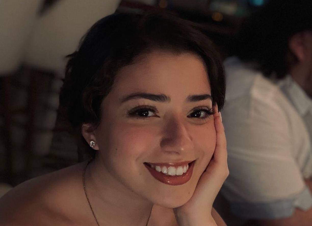 La canciller de El Salvador, Alexandra Hill Tinoco, el representante del Gobierno español en la región de Madrid, Francisco Martín, y la alcaldesa de Torrelodones, Almudena Negro, localidad madrileña donde residía la artista, entre otros, transmitieron sus condolencias a la familia y allegados de Mojica.