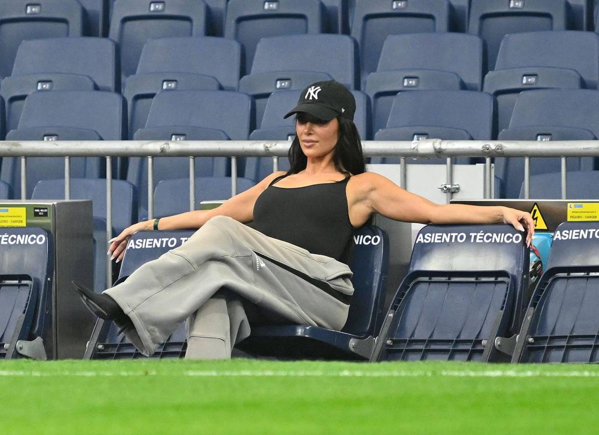 La socialite de 43 años deslumbró con su belleza en el Santiago Bernabéu.