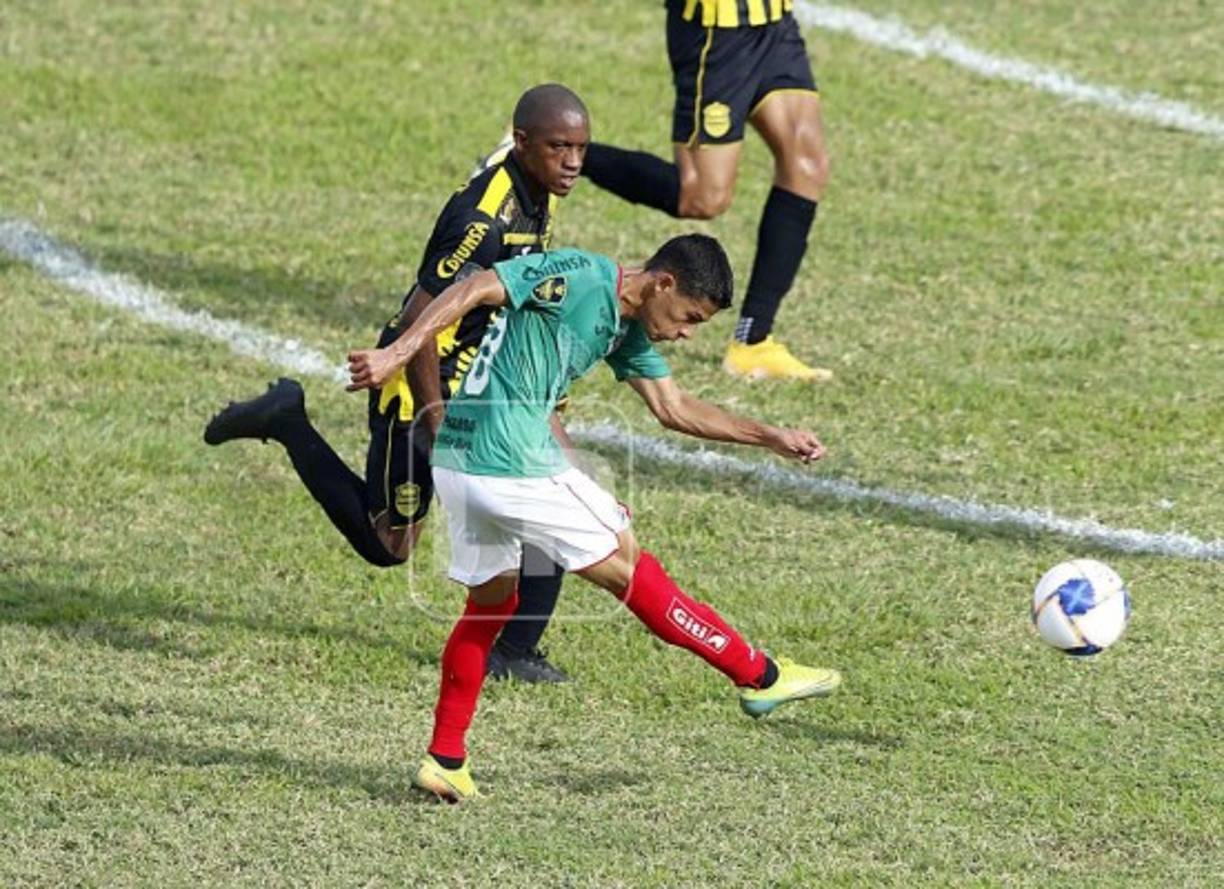 Con este derechazo potente, Cristian Cálix marcó un golazo para abrir el marcador 1-0 para el Marathón.