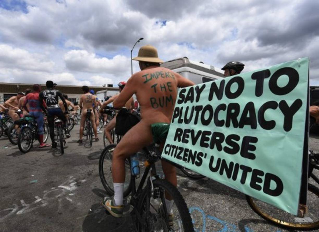 Antes del WNBR ya existían otros eventos similares que incluían ciclistas desnudos.<br/>