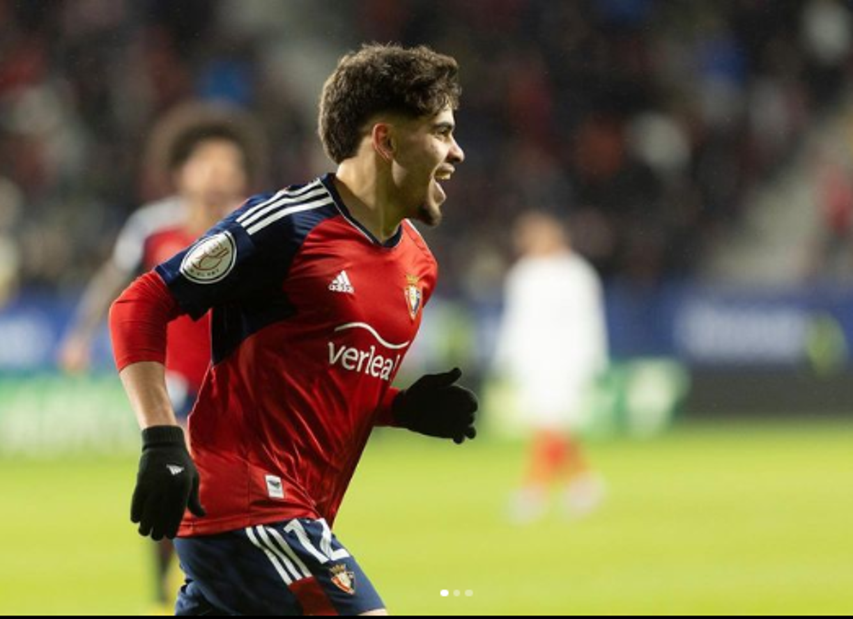 Ez Abde: Fue el cedido que mejor jugó, en Osasuna se irá como un ídolo y Xavi confirmó en una de sus conferencias de prensa que regresa para la próxima temporada. El entrenador buscará darle minutos. Su valor es de ocho millones de euros.