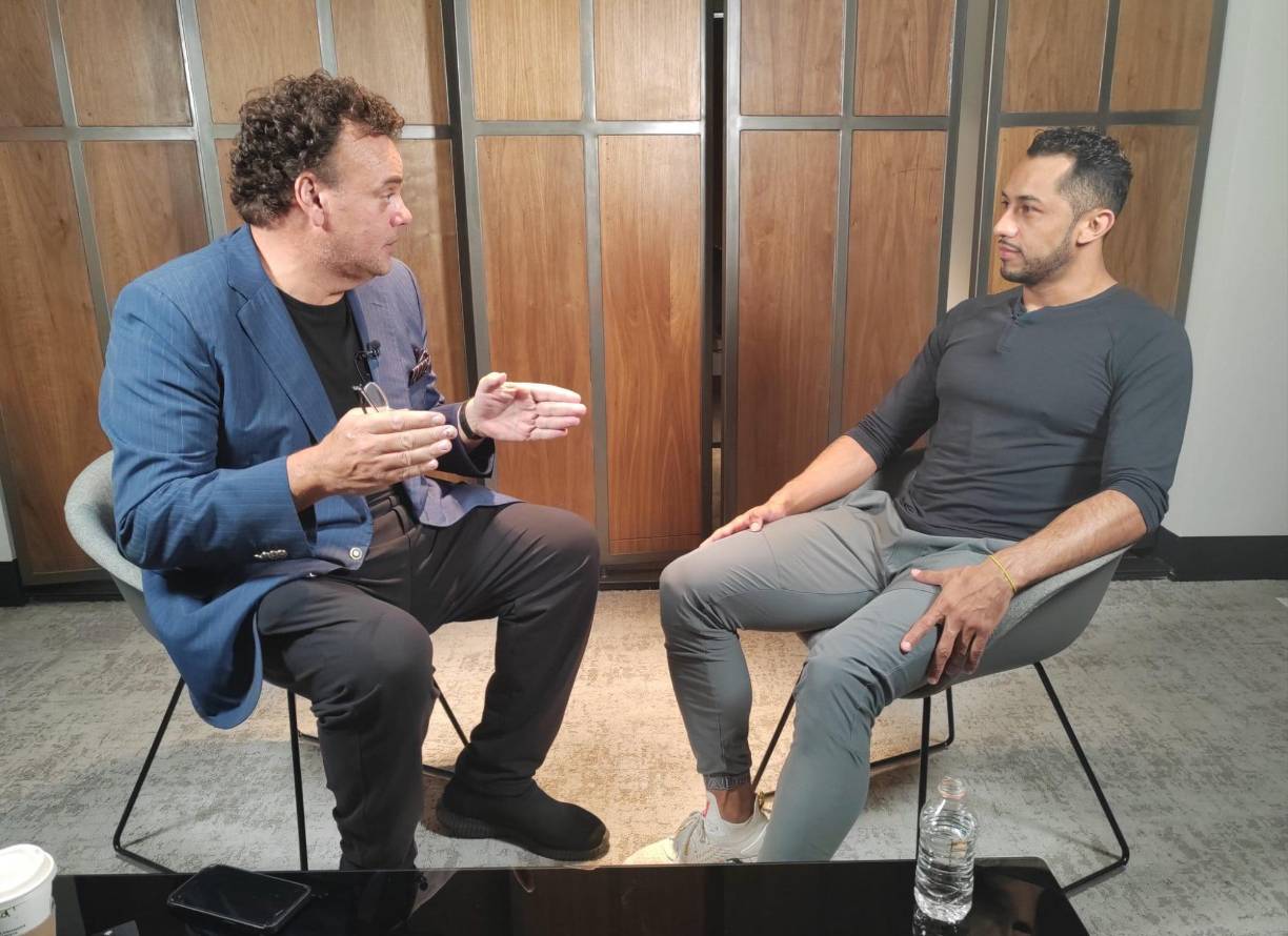 Entre las voces críticas destaca la de David Faitelson, quien en su cuenta de X (antes Twitter) señaló tanto al estadio hondureño como al técnico mexicano Javier Aguirre.