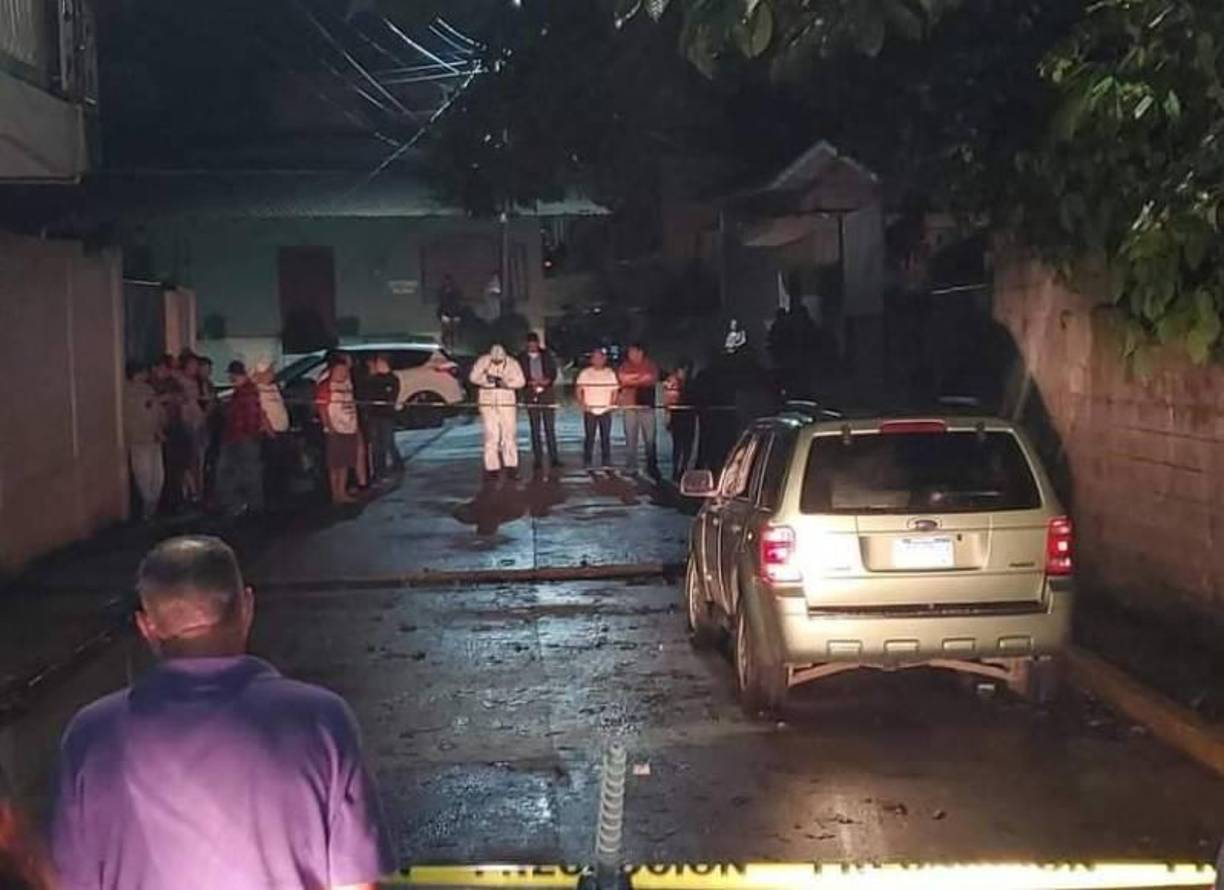 El vehículo fue hallado con las tres mujeres en el interior. Dos de ellas estaban ya sin vida. La intoxicación por monóxido de carbono (CO) ocurre cuando una persona inhala una cantidad peligrosa de este gas, que es incoloro, inodoro e insípido, lo que lo hace especialmente peligroso. El monóxido de carbono se produce cuando combustibles como gas, gasolina, madera, carbón o propano no se queman completamente.