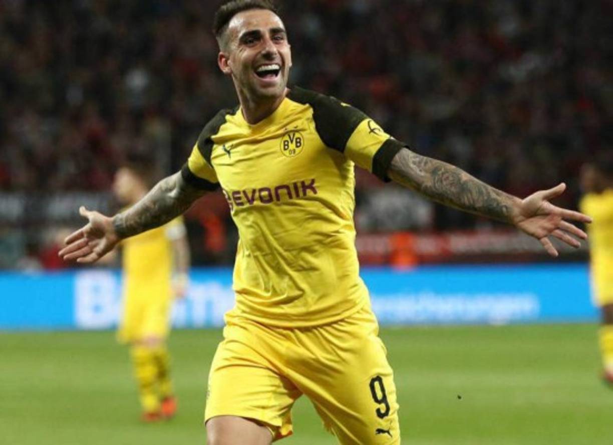 Paco Alcácer: Según el diario Bild, el Borussia Dortmundpide 40 millones de euros por el delantero español. Elex del Barcelona suena para llegar al Atlético de Madrid.