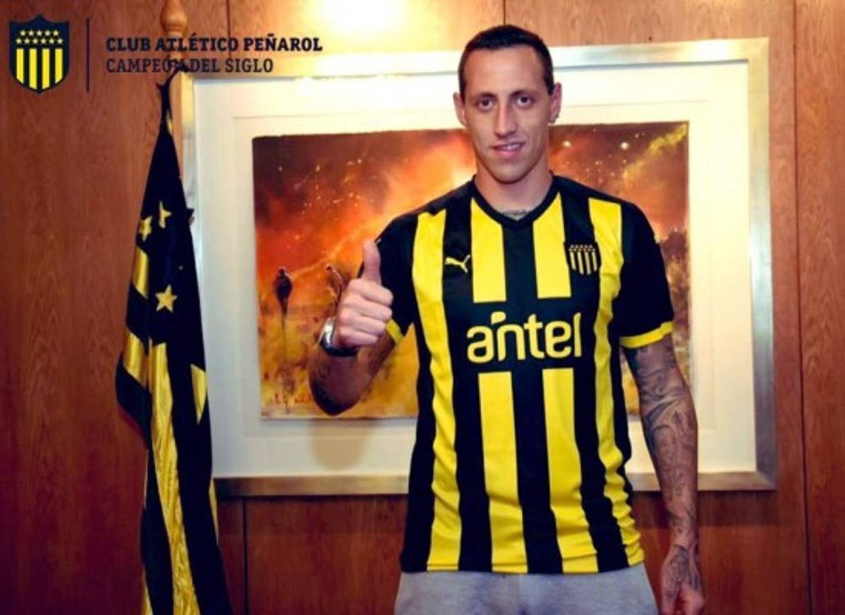 El Peñarol obtiene la cesión del central argentino Cristian Lema hasta final de junio con opción de compra. Llega procedente del Benfica.