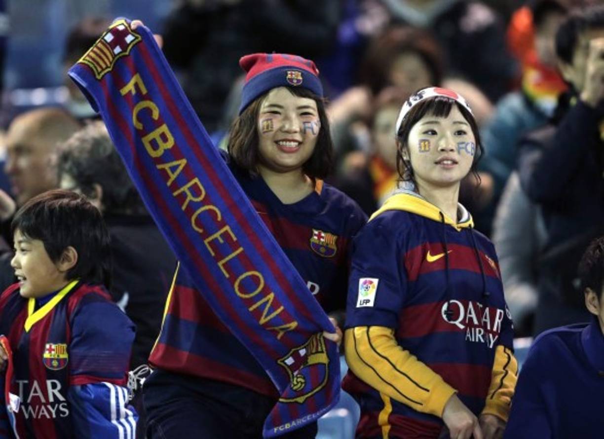 Ellas se fueron a brindarle el apoyo al Barcelona.