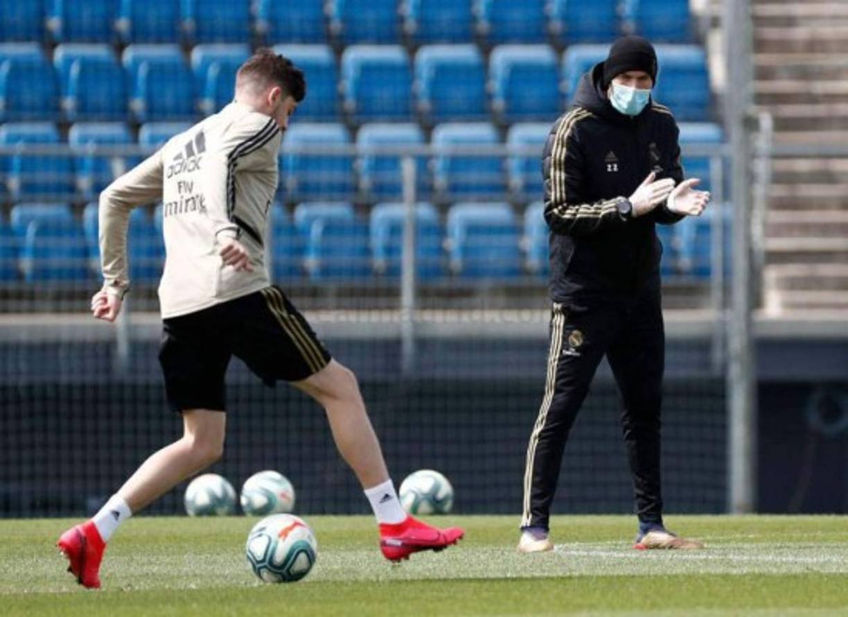El Real Madrid prefirió esperar a este lunes para empezar a entrenar, después que otros equipos como el Barcelona, el Sevilla o el Villarreal, entre otros, volvieran a ejercitarse desde el viernes pasado.
