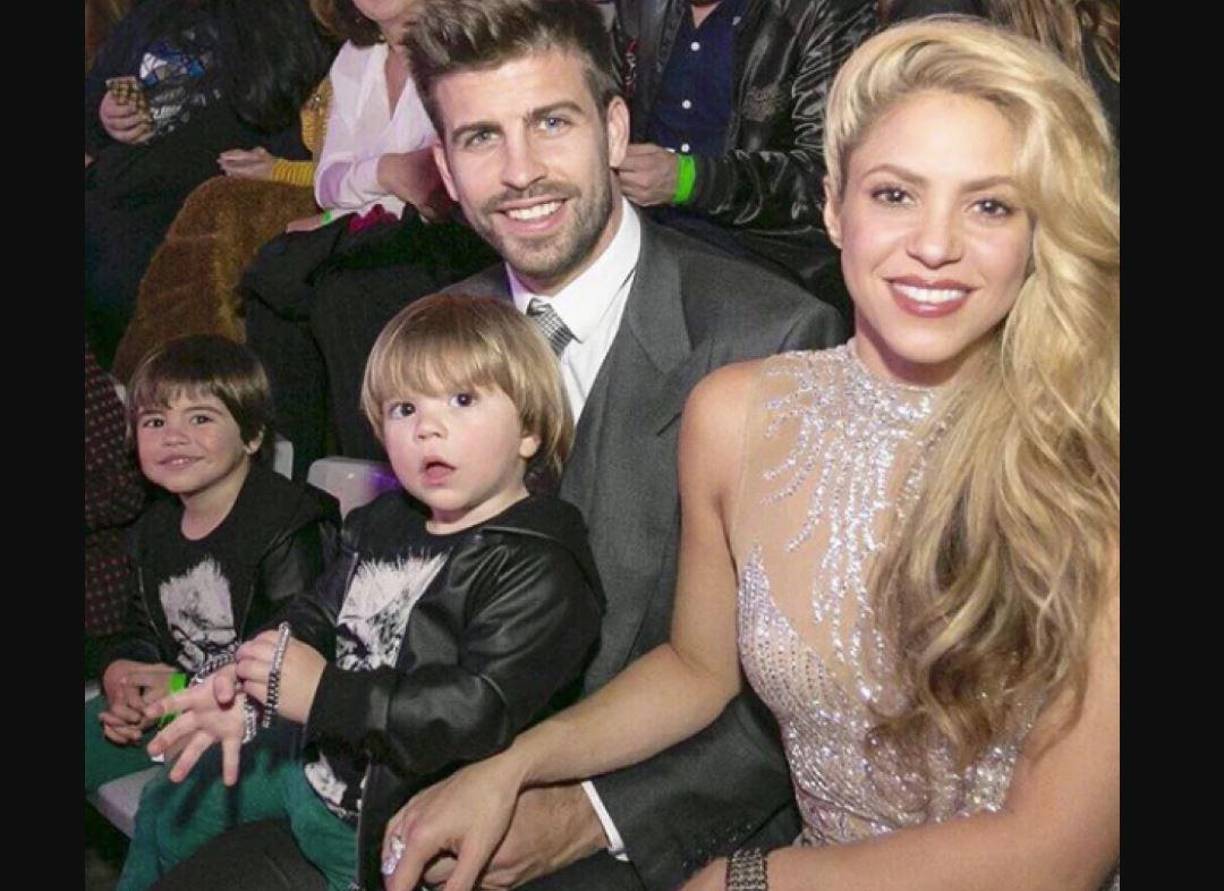 “Se filtrarán mil razones: que es un acto de generosidad de Piqué porque la presión mediática está afectando a los menores. O dirán que Shakira tiene trapos sucios de Piqué y los haría públicos en los diarios o los tribunales, obtenidos de detectives privados que han seguido a Piqué. Otros dirán que es el mucho dinero de Shakira lo que ha convencido el también rico, pero menos, Piqué”, puntualizaron.
