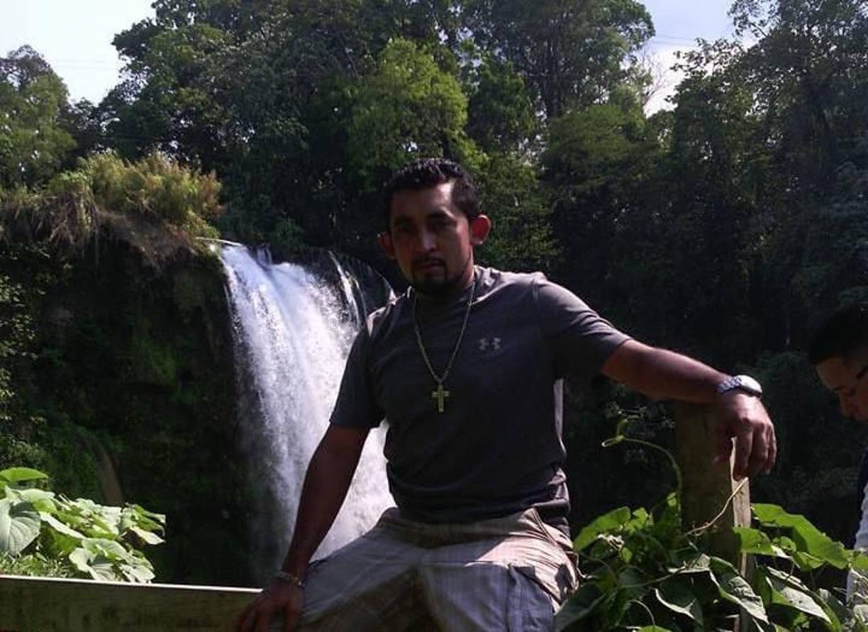 Baquedano Núñez era padre de dos hijas adolescentes. 