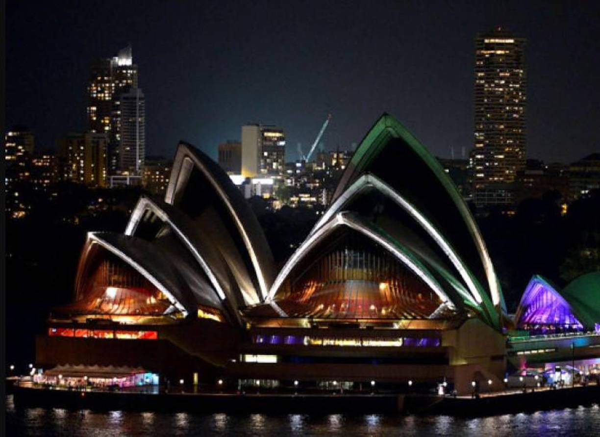 10- Sydney. Esta ciudad australiana registra un 35% en el informe. 126,900 de las personas que habitan en Sydney tienen al menos un millón de dólares. 184 son centimillonarios y 15 billonarios.