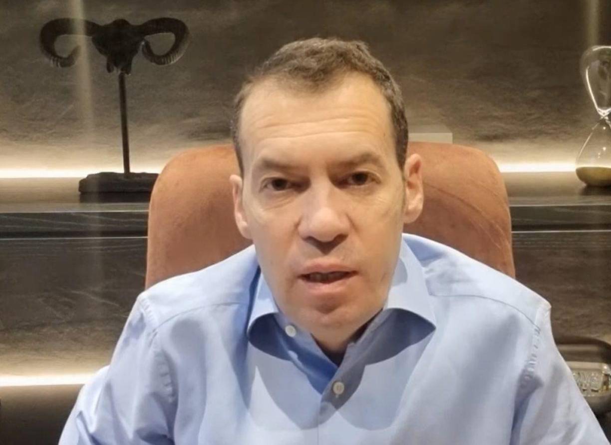 El polémico periodista André Marín podría estar delicado de salud otra vez .