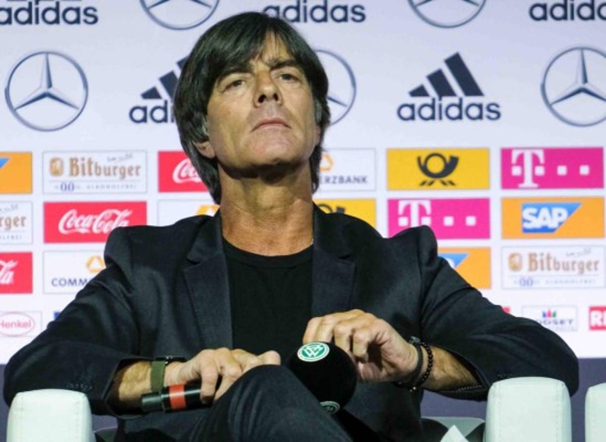 Joachim Löw: El entrenador de la Selección de Alemania es el gran deseo de Florentino Pérez desde hace varios veranos y un perfil que encajaría con la filosofía ganadora del Real Madrid. Recientemente ha renovado su contrato con el combinado germano hasta 2022, pero no se descarta que llegue al club español.