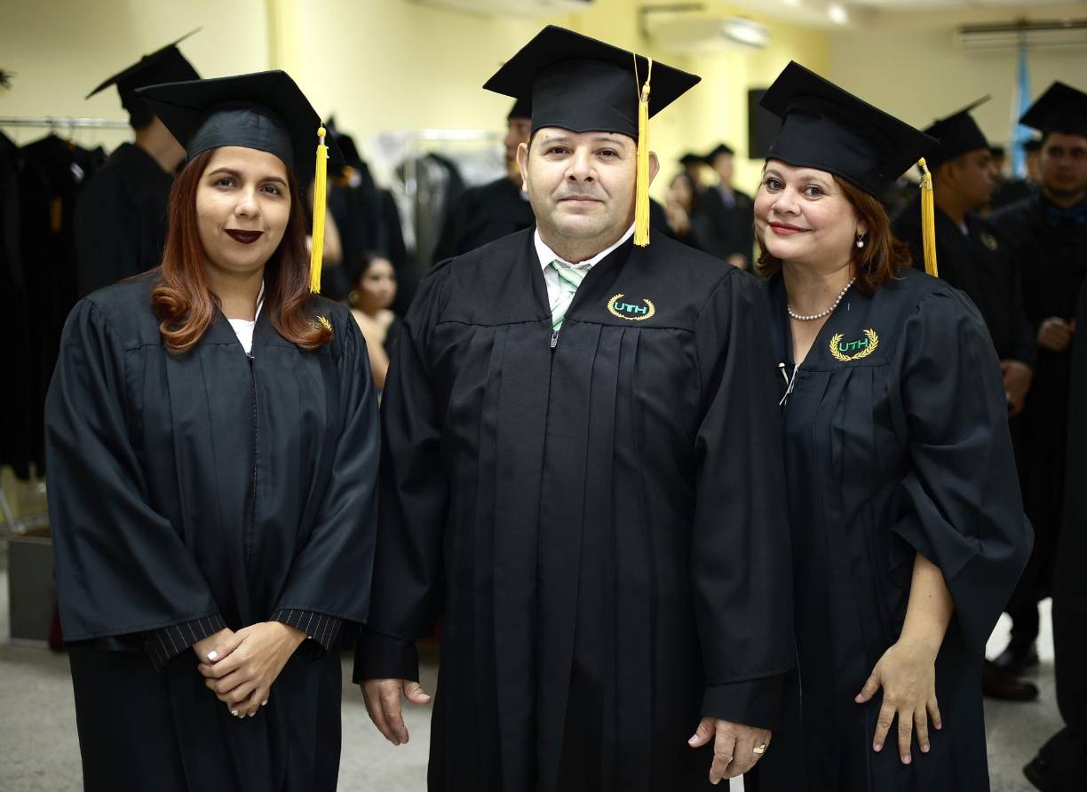 Gloria Díaz, José Manuel Díaz y Nancy Velásquez