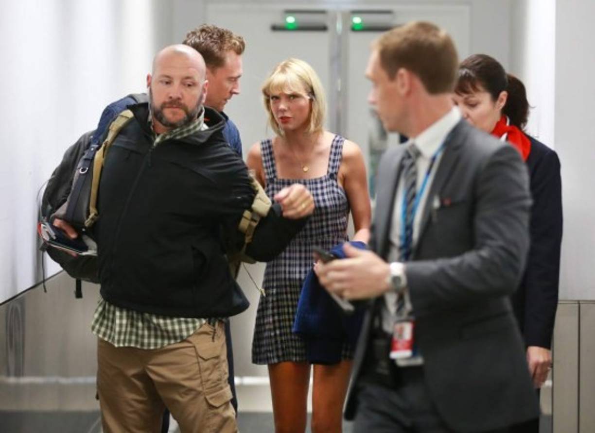 Por si no fueran suficientes las numerosas muestras de cariño que Tom Hiddleston y Taylor Swift se han dedicado el uno al otro en las tres semanas que llevan juntos.