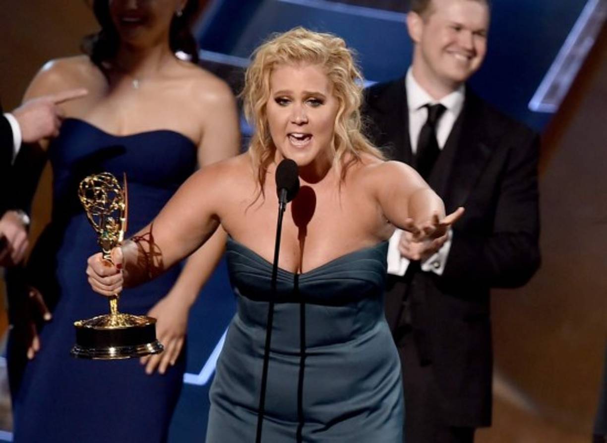 Amy Schumer gana por 'Inside Amy Schumer'.