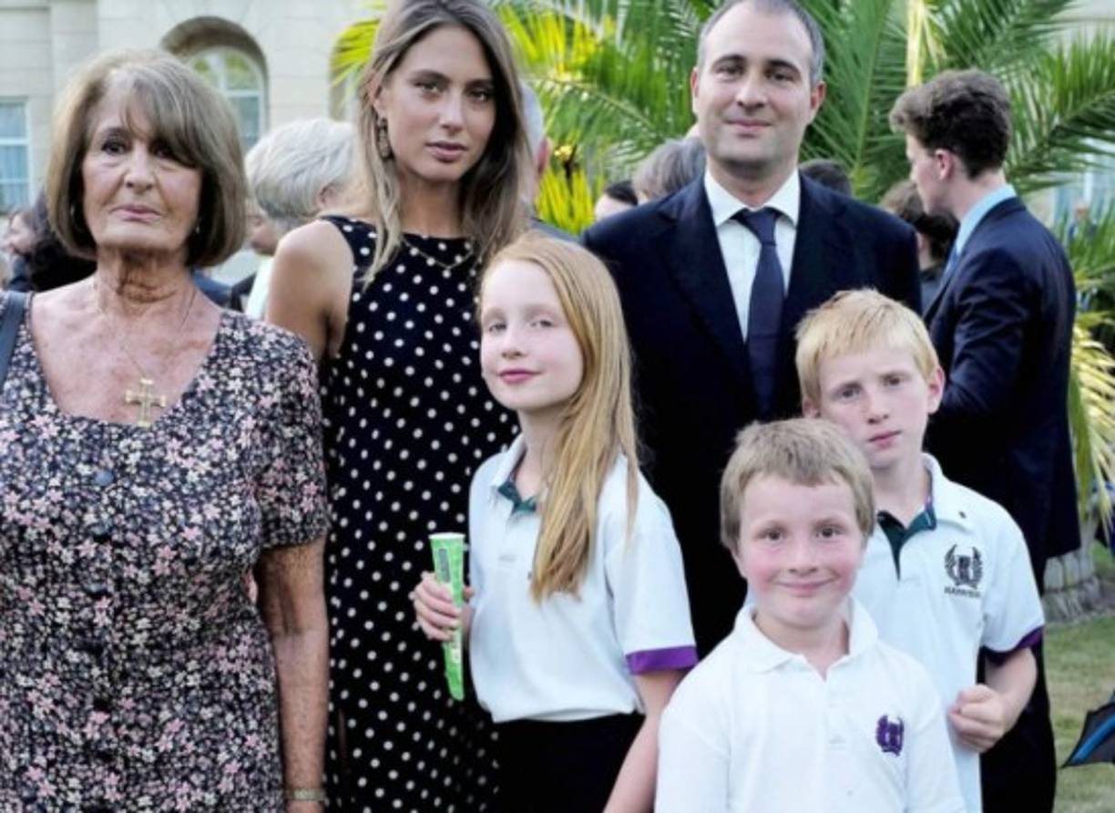 La adolescente tenía dos hermanos: Frank de 13 años y el menor Isaac de 11.