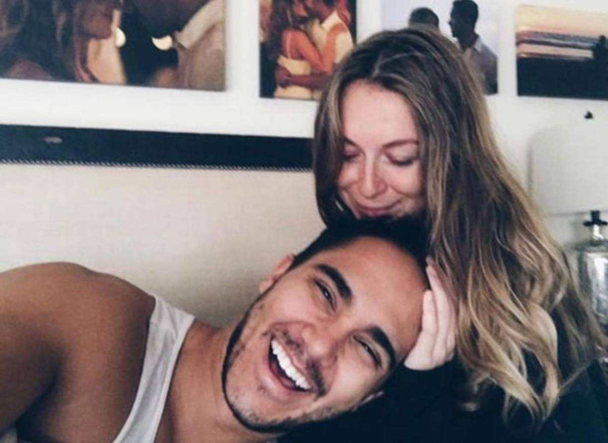 En enero de 2014 se casó con Carlos Pena, integrante de la banda Big Time Rush.