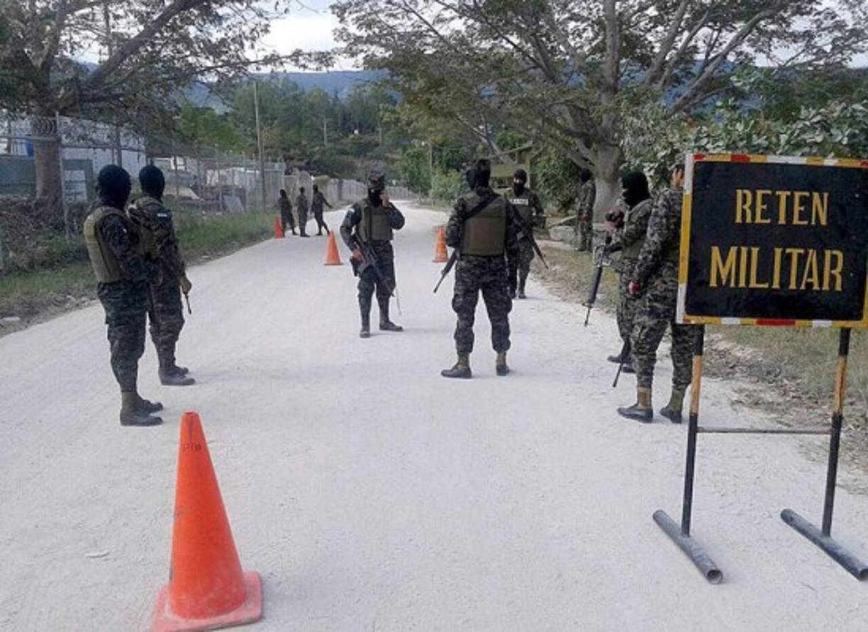 Fuertes medidas de seguridad en el Primer Batallón de Infantería.