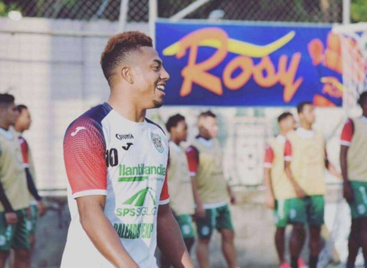 Joshua Vargas: El mediocampista zurdo finalizó su contrato con Marathón y es uno de los que no seguirá en el cuadro verdolaga.