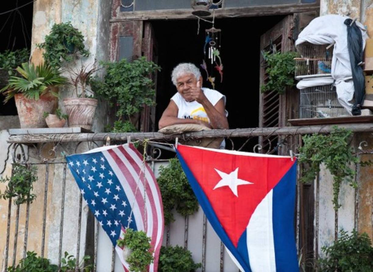8. Cuba: El más de un millón de inmigrantes cubanos que residen en EEUU, enviaron 3.444 millones de dólares en remesas a la Isla durante 2017, según un estudio The Havana Consulting Group (THCG), recopilado por la BBC.<br/><br/>Este monto de remesas equivale a casi 70% de las exportaciones de bienes de la isla, según cifras de la consultora.