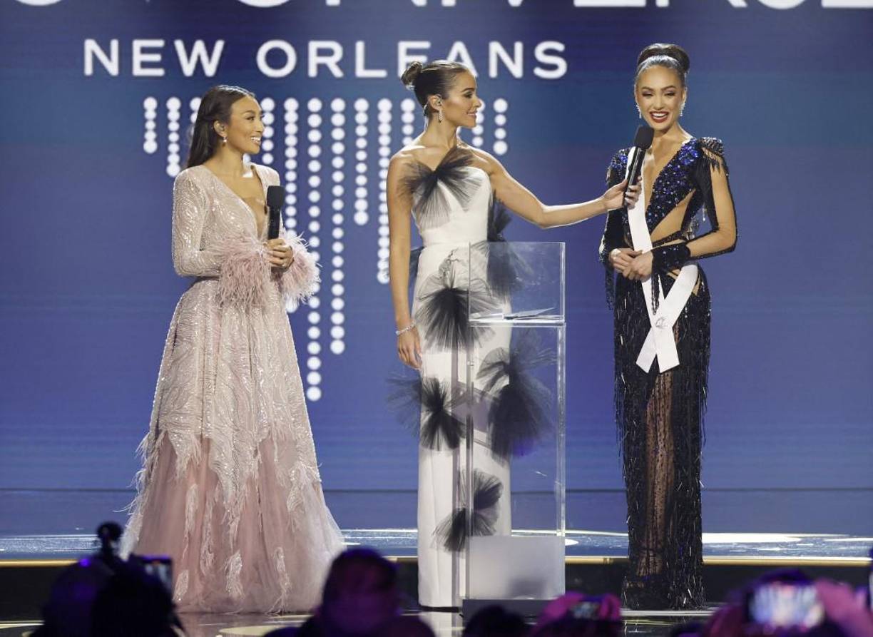 La modelo y Miss Universo 2012 Olivia Culpo y la conductora estadounidense Jeannie Mai fueron las conductoras de la gala, que tuvo lugar en el Centro de Convenciones Ernest N. Morial.