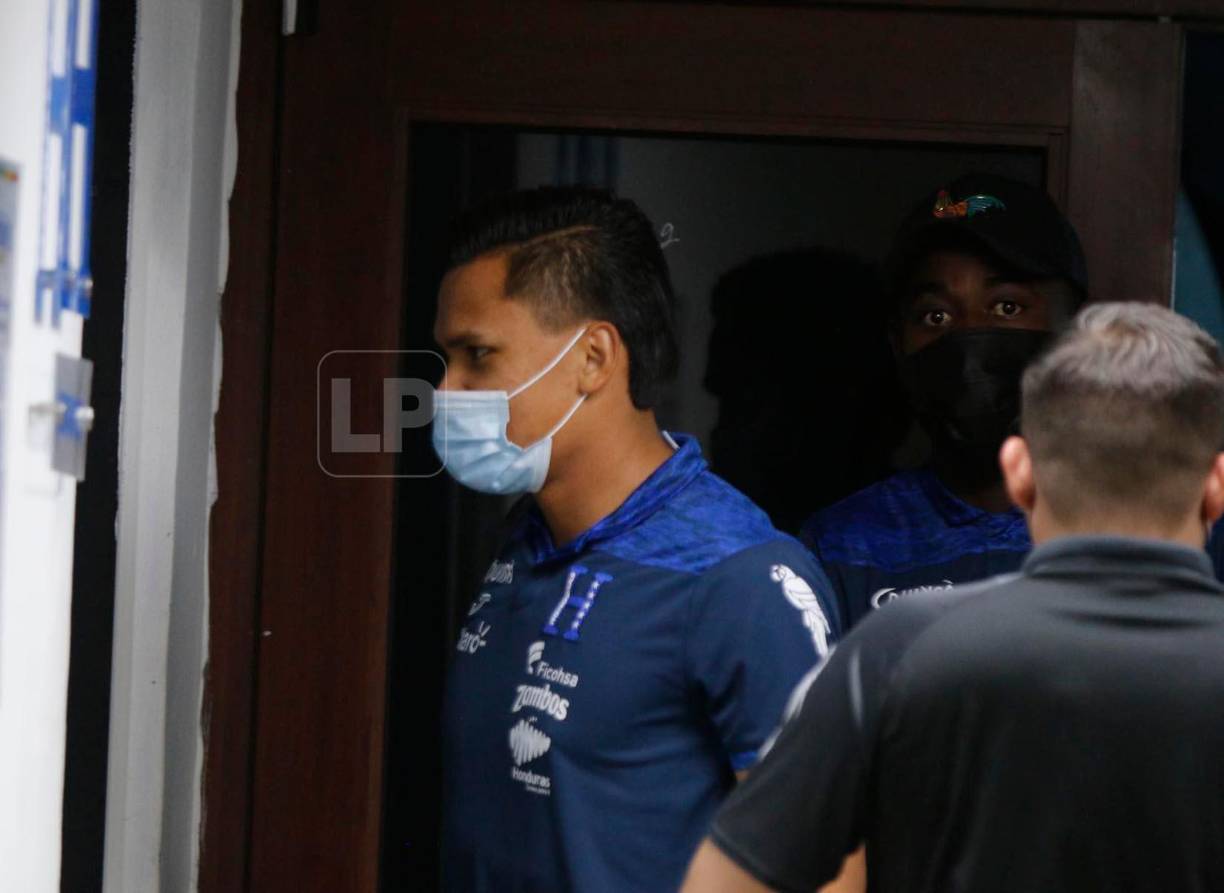 El Motagua por intermedio de Daniel Atala, vicepresidente del club azul, confirmó ofertas del exterior por el capitán del equipo capitalino. Clubes como el Colo Colo de Chile y Talleres de Córdoba de Argentina han despertado interés en ficharle.