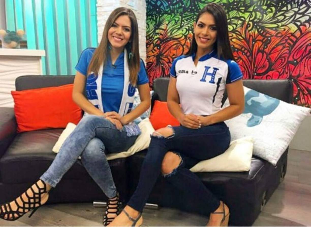 Las hermosas presentadoras de las Mañanas del Cinco, Loren Mercadal y Melissa Valeriano, se vistieron con los colores azul y blanco de la Selección.
