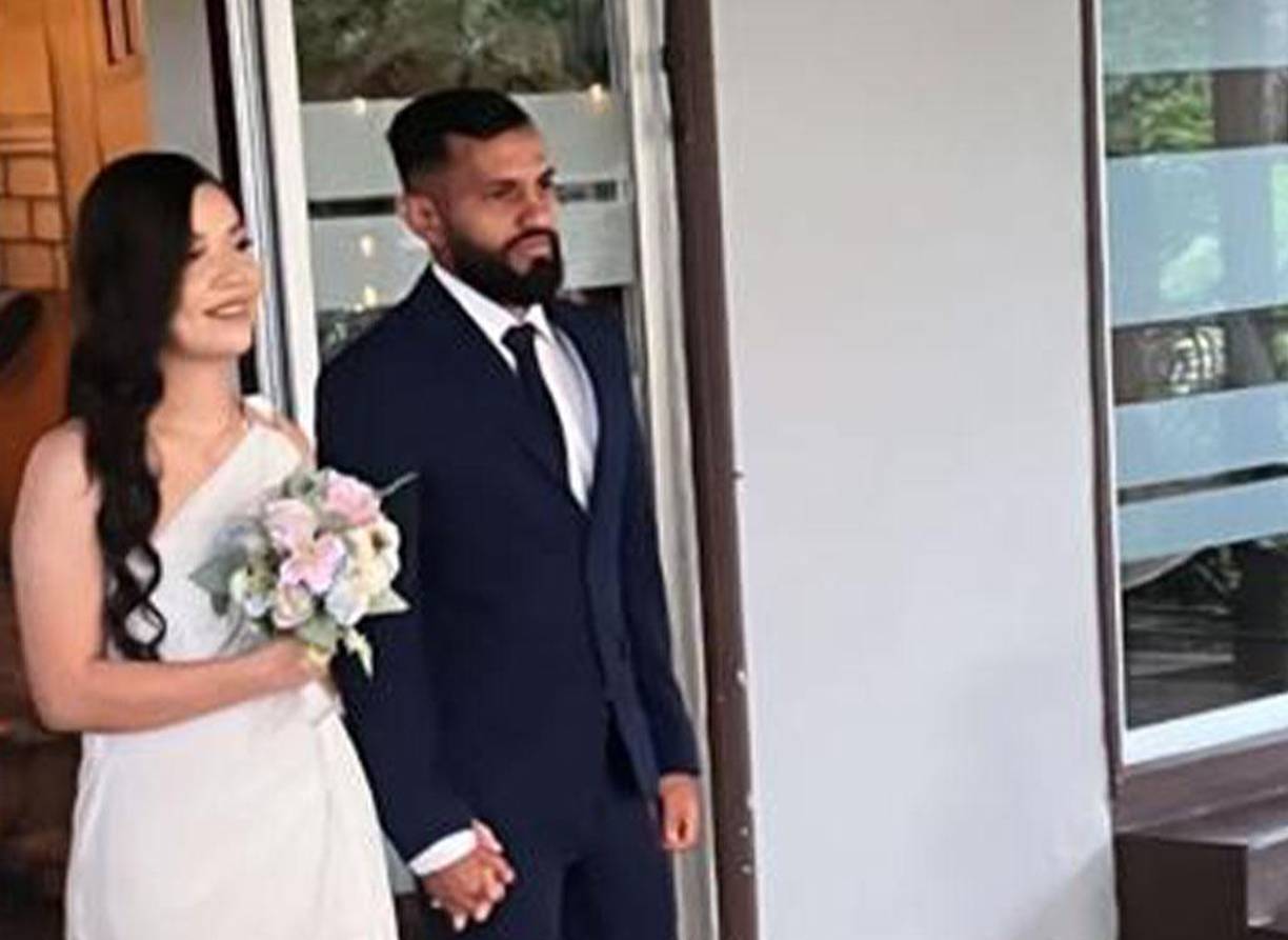 Madeline lució un hermoso vestido blanco y Jorge Álvarez con un elegante traje. 
