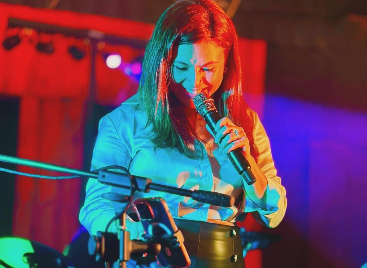 Desde las 7:30 pm de este viernes, la cantante Melissa Caballero llega a Zits Restaurant &amp; Lounge ubicado en barrio Río de Piedras, y el sábado desde las 8:00 pm se presenta en restaurante El Marinero en colonia Universidad. 