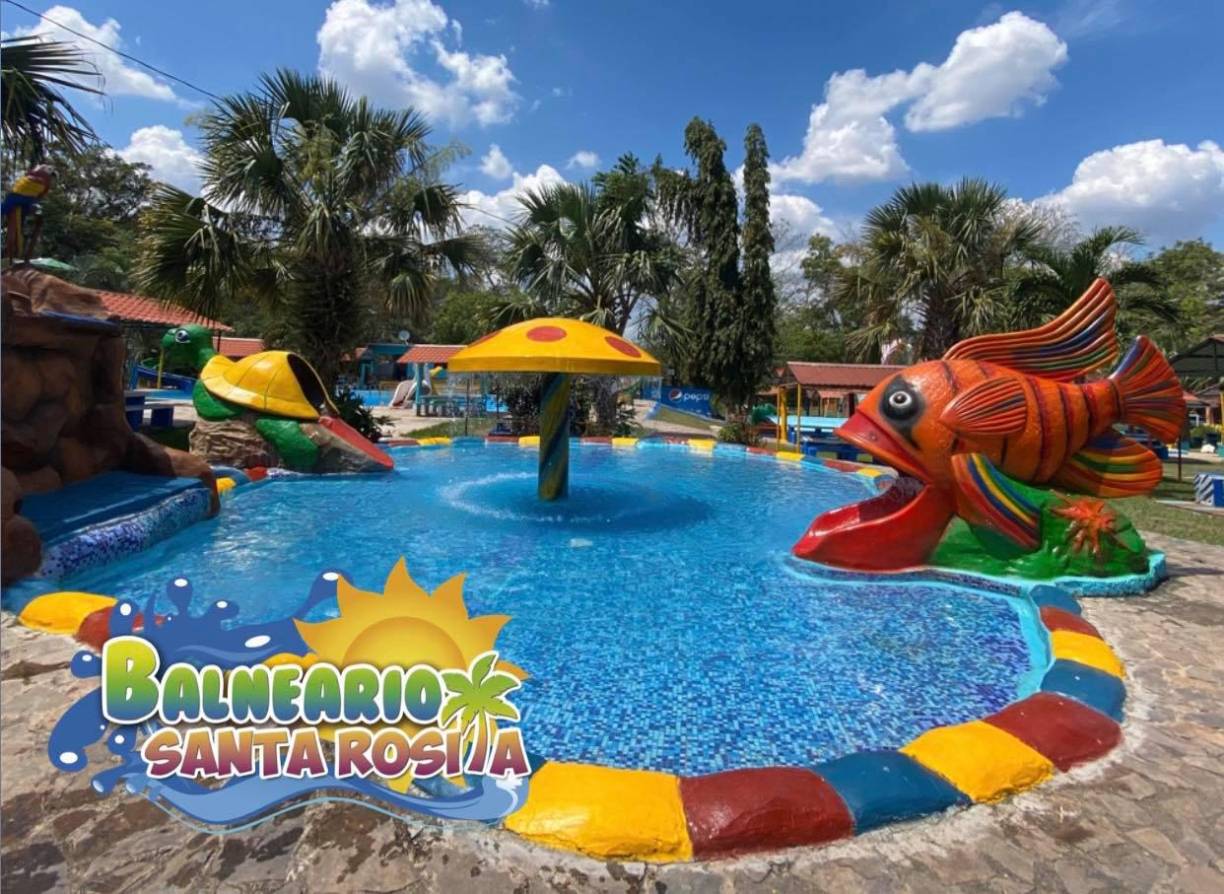 Según indicaciones en redes sociales, el balneario está abierto al público de viernes a domingo de 8:30 am a 4:00 pm