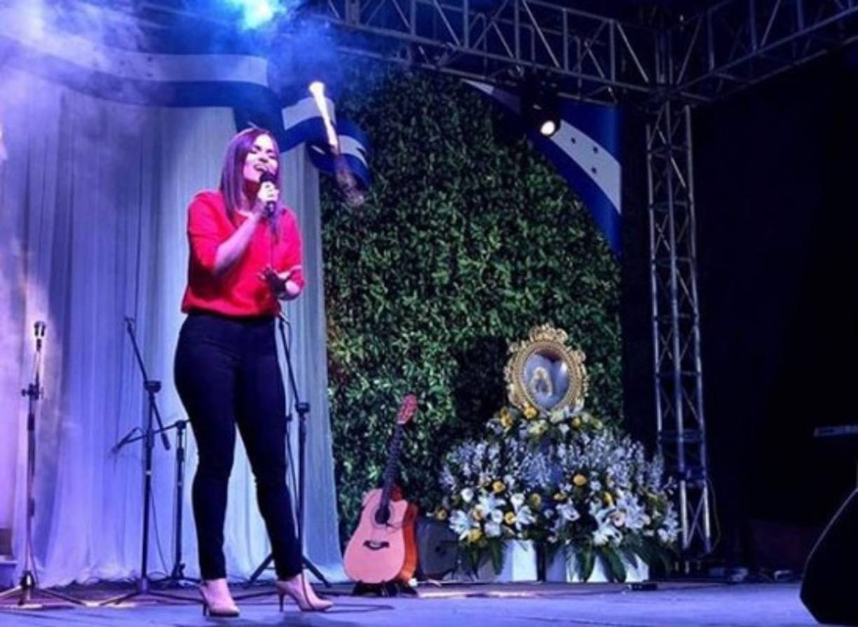 Además de pasar con la familia, uno de los pasatiempos favoritos de Karen Torres es cantar.