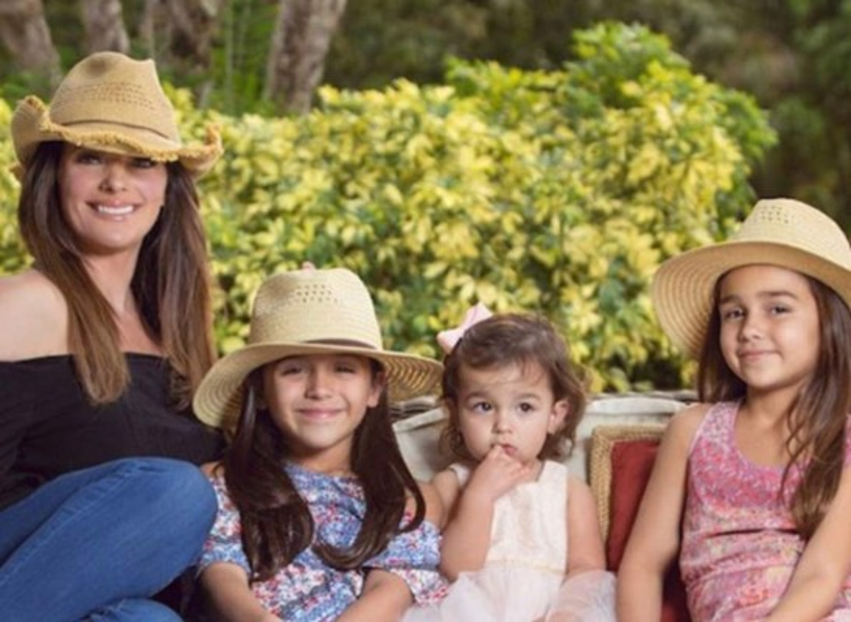 Durante las 'vacaciones obligadas' de Bárbara, la presentadora aprovechó el tiempo con su familia al máximo y realizó viajes por varios países del mundo, además de destacarse como empresaria e influencer.