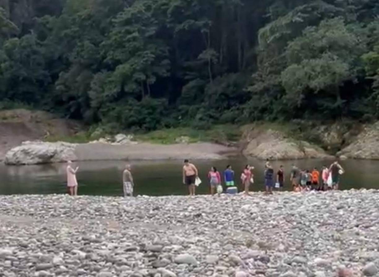 El 28 de enero de este año, una pareja de extranjeros obligó a una familia ceibeña a retirarse del balneario público. El caso fue subido a las redes sociales y se hizo viral. La Policía y Fiscalía lo investigan de oficio