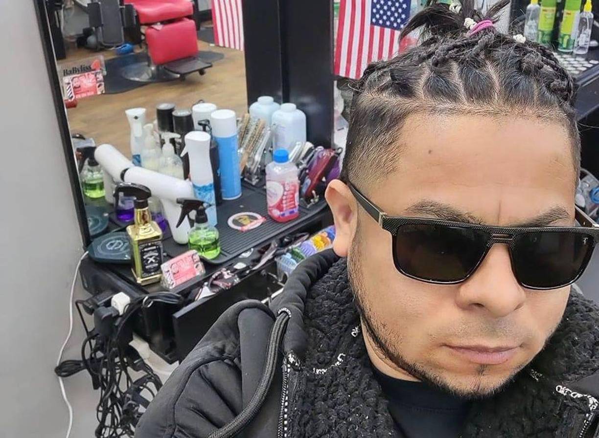 Parientes, amigos y conocidos lamentaron el repentino fallecimiento del hondureño. 