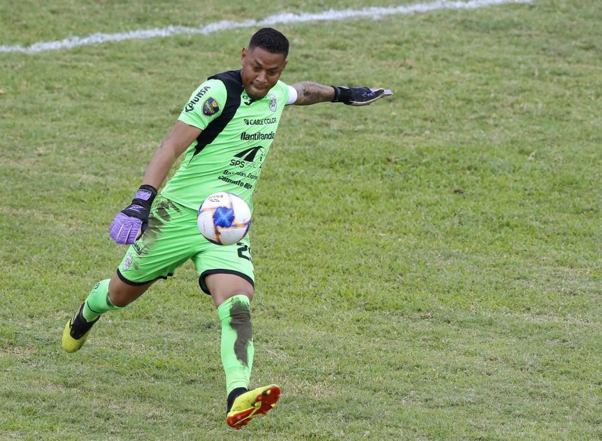 El portero Denovan Torres reconoció ofertas de la capital tras rescindir contrato con el Marathón. Diario LA PRENSA conoció que la UPN se ha interesado en ficharle.