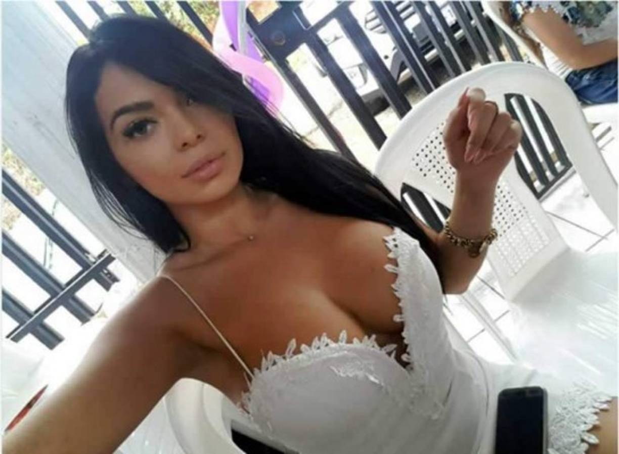 Sobre si le cambiaría algo a Dinho, dijo: 'Todos somos perfectos así como somos, no sé por qué habría que cambiarle algo'.