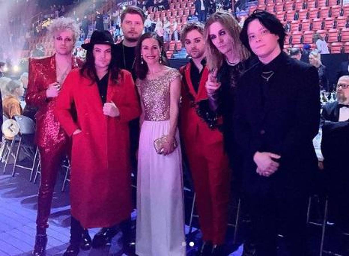 No es la primera vez que la jefa de Gobierno se ve envuelta en este tipo de escándalos, en 2021 tuvo que pedir disculpas por asistir a una discoteca tras haber estado en contacto con una persona infectada de covid 19.