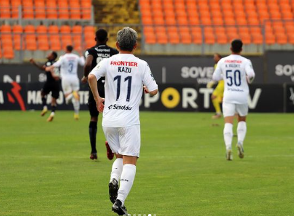 Algunos de los aficionados mostraron su apoyo en redes sociales hacia el futbolista por su debut: “¡Por fin KING KAZU!” 