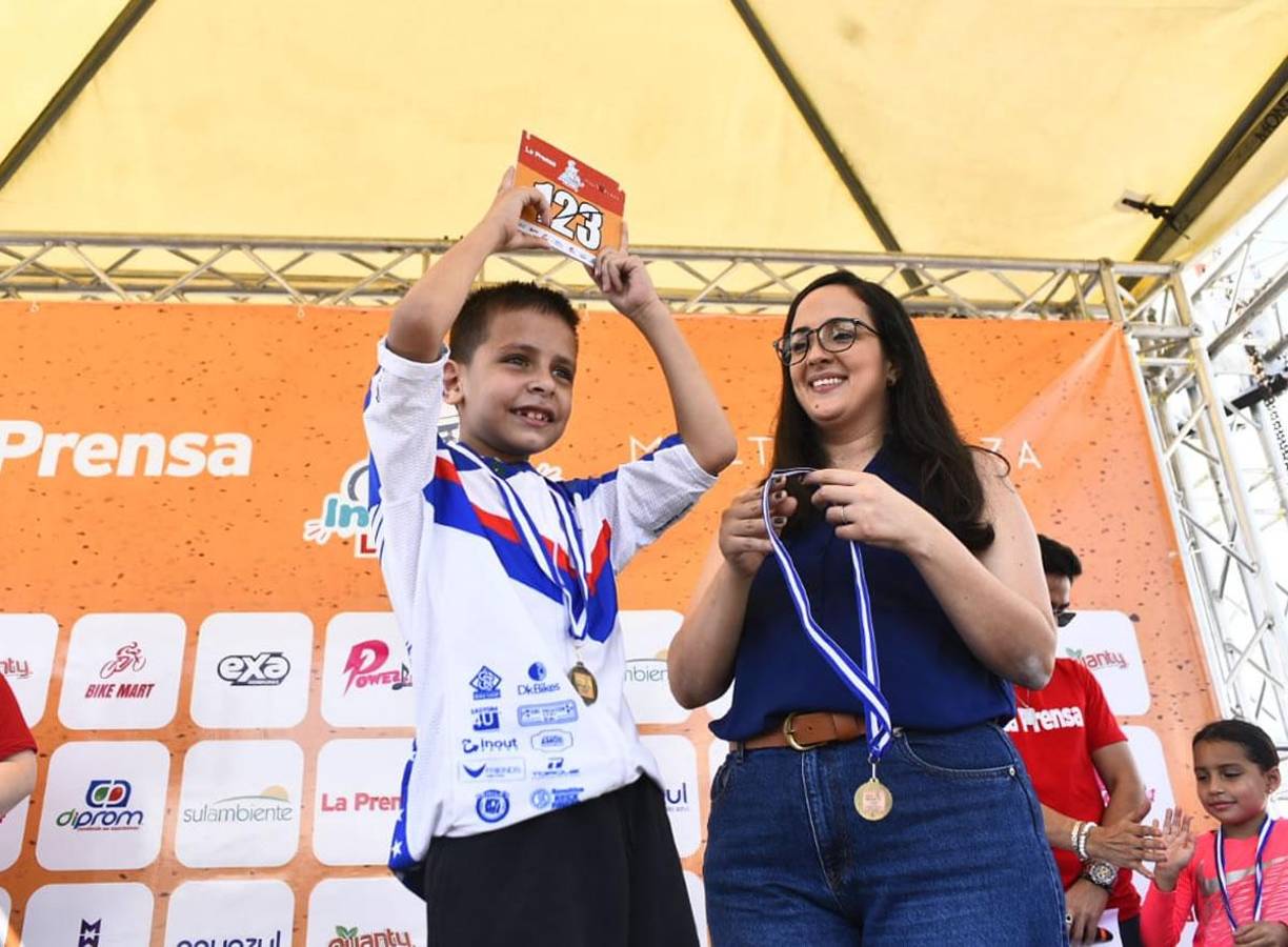 Fotos: Las premiaciones de los ganadores de la Vuelta Ciclística de LA PRENSA 2024