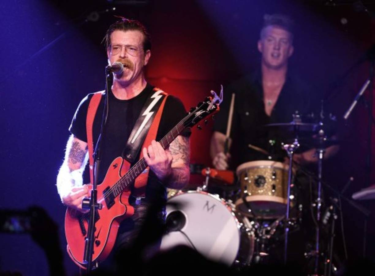 El grupo estadounidense Eagles of Death Metal tocaba en Bataclán, la sala de conciertos atacada en París, Francia.