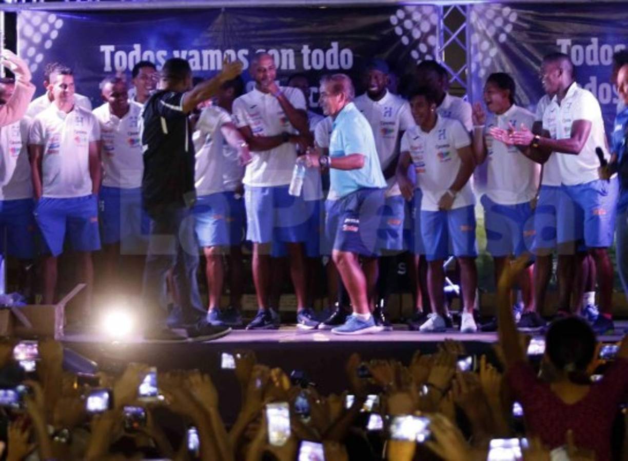 Hubo un gran ambiente y hasta una bailadita de punta de Jorge Luis Pinto.