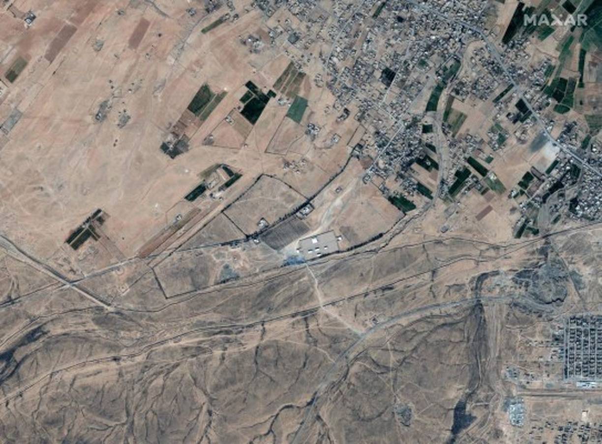 Este domingo se revelaron las primeras imágenes satelitales de los bombardeos contra edificios supuestamente utilizados por las milicias proiraníes, según el Pentágono, que fueron 'proporcionados' y tuvieron carácter 'defensivo', tras los ataques con cohetes de los últimos días contra bases y objetivos estadounidenses en Irak.