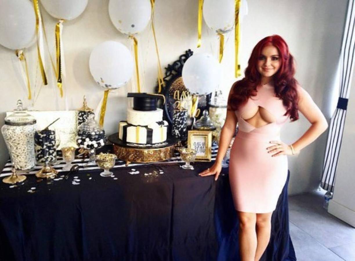 Ahora se siente más segura de sí misma y comparte fotos más sensuales en sus redes sociales.