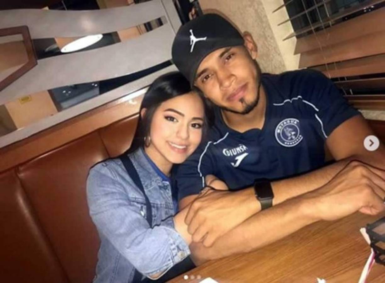 Marcelo Pereira - El defensa hondureño del Motagua tiene una relación con la bella Amanda Hernández.